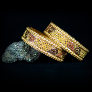 Golden Majesty Kangan
